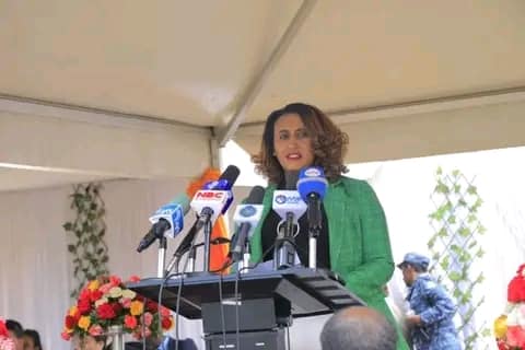 ኮሚሽኑ በሥነምግባር ግንባታ ዙሪያ ለደንብ ማስከበር ኦፊሰሮች በሰጠው ስልጠና የእውቅና ሽልማት ተበረከተለት